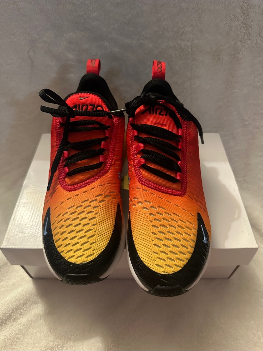 Worn once! Nike Air Max 270 (Men’s 6.5) Womens 8 - Picture 5 of 8